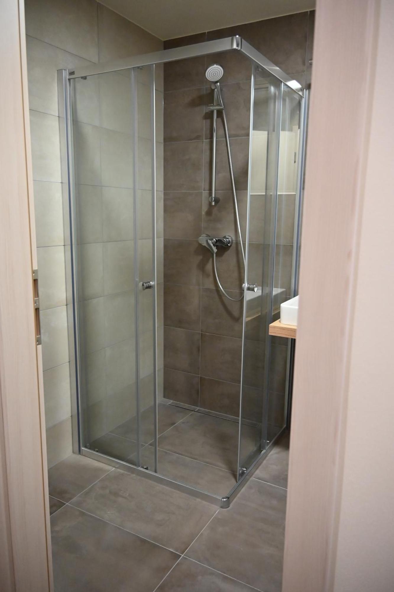 Apartman Perla 28, Ricky Ricky (Hradec Kralove) Exterior foto